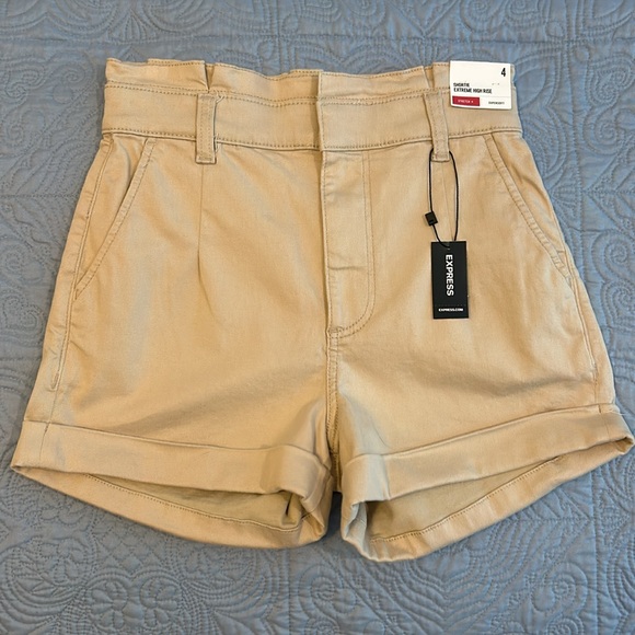 EXPRESS Women’s Shorts - Picture 3 of 12
